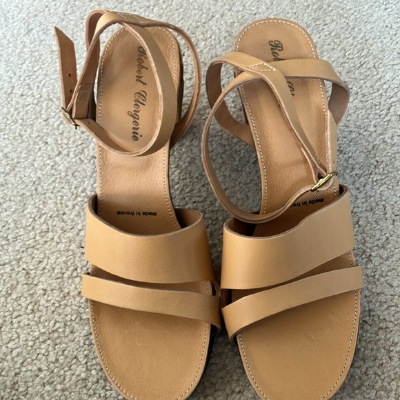 NWT ROBERT CLERGERIE caramel sandals - Picture 3 of 10